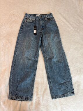Barrel Leg Jeans